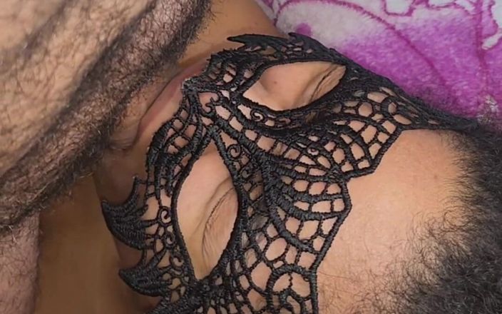 Pietro Montoya: Follada de garganta con semen en el ojo