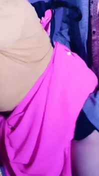 Video virale di un affare extraconiugale della moglie emigrata s