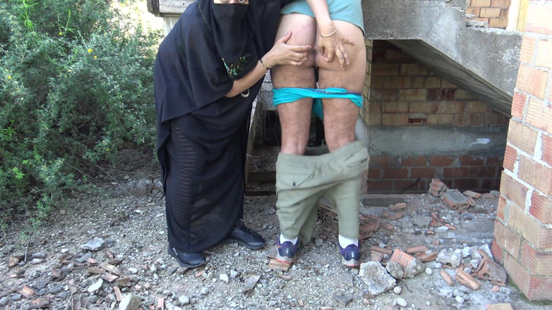 Souzan Halabi: Paroháč manžel