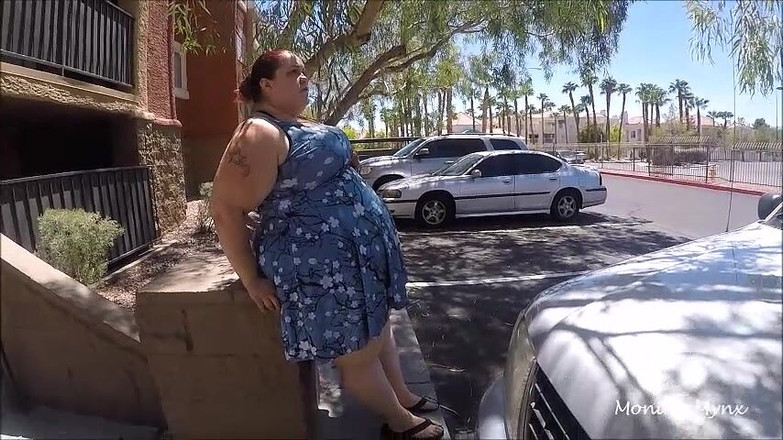 BBW Pleasures: Ssbbw tersandung berjalan ke mobil