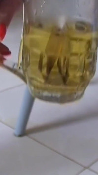 Thé et café avec de la pisse !