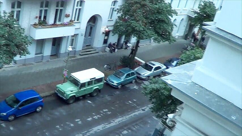 Gaybareback: Twink 被 xxl 顶级拉丁裔无鞍性交