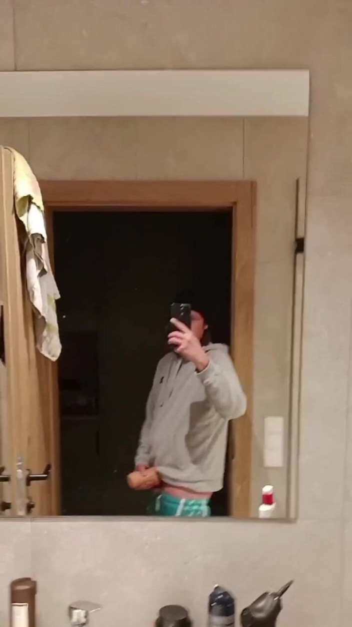 Strohhut Alex: I and My Cock
