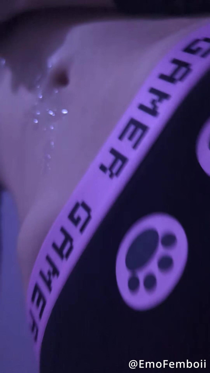 EmoFemboii: Cum Fontäne Nach Edging