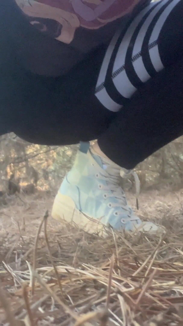 Inga lillypop girl: Pee Outdoors Compilation