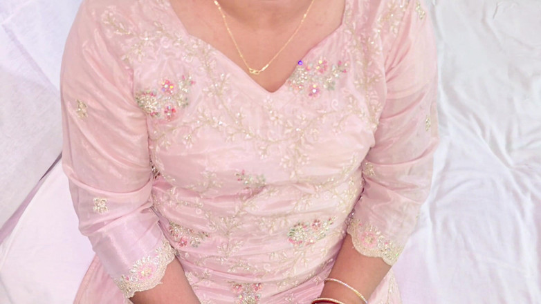 sweetpriya01: Pieprzyłem moją macochę ostro prawdziwym brudnym głosem