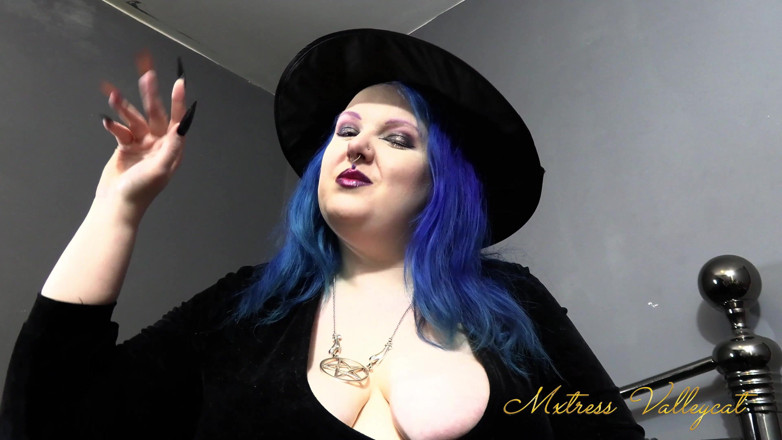 Mxtress Valleycat: Small Pumpkin Humiliation