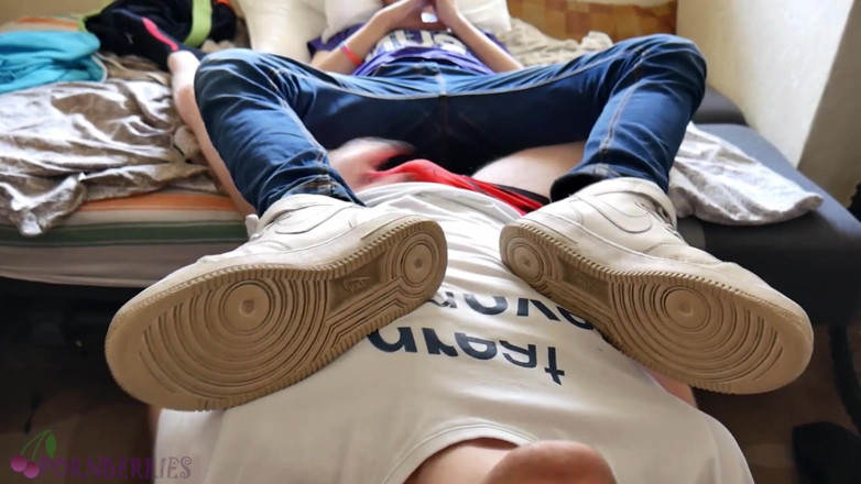 Ethan Alex: Hot lad gave me his sweaty feet to worship and...