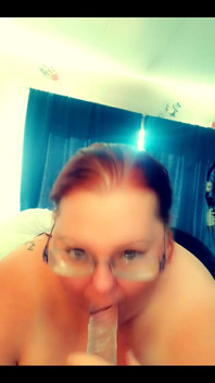I love gaging on dick.