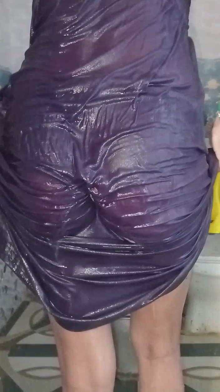 Ankurpriya000: Video mandi baharu Priya dalam Petticoat - mandi panas