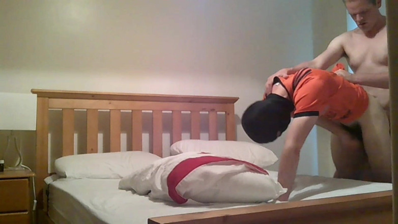 Hands42: Str8 Twink Needs Stepdaddy