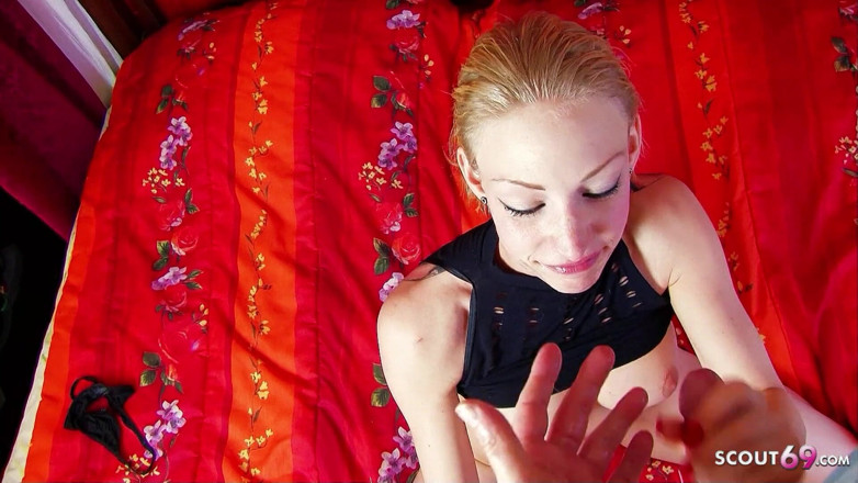 Full porn collection: Sofia tuổi teen tóc vàng gầy gò bị cha dượng đụ...