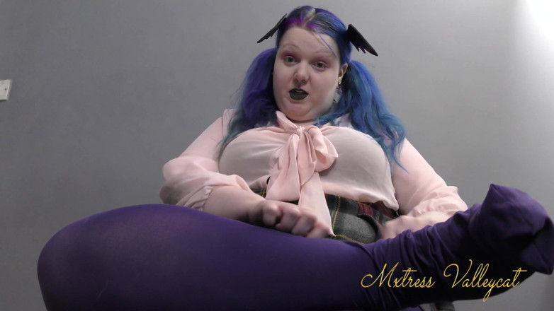 Mxtress Valleycat: Les collants en sueur d'une goul étudiante