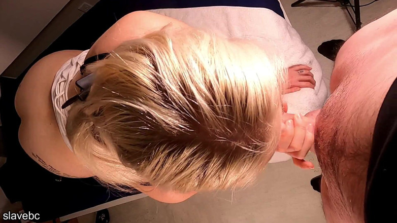 slavebc: Kongkek tekak tangan dan lutut sudut pandangan pertama