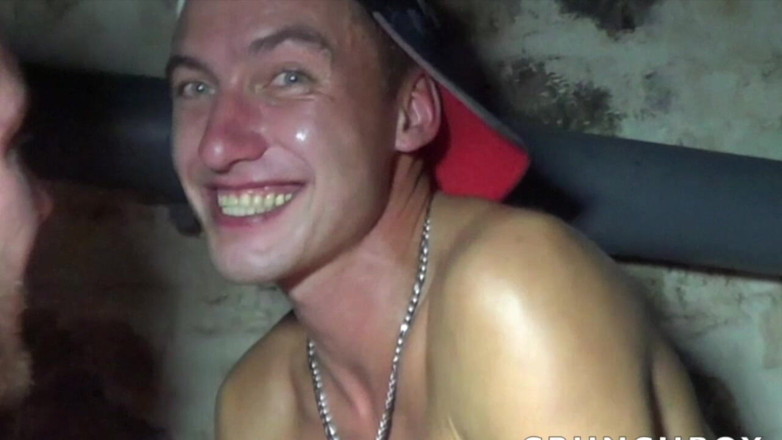 Jess Royan XXX: Gay fodido cru por hetero adboy