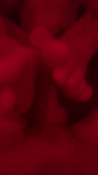 Footjob sebelum mengongkek kawan lurus saya