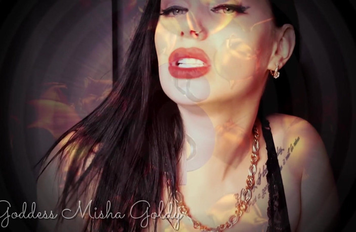 Goddess Misha Goldy: Vidange de portefeuille envoûtant ! Chaque cliché rend ta bite piétiné !