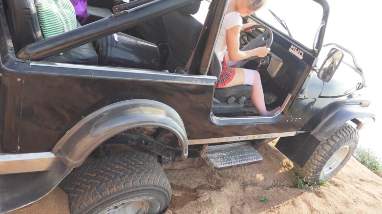 Angel The Dreamgirl: I am stuck! My tires are just spinning