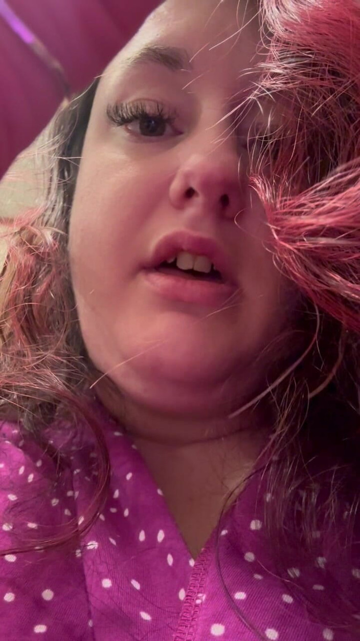 BellaBlast: Cherry Bomb - gigante peida dominação