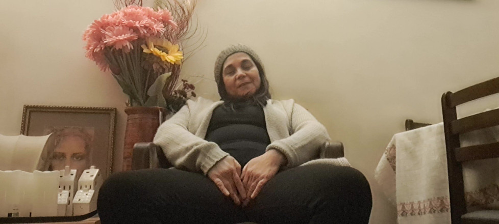 Mommy big hairy pussy: JOI hiszpańska macocha jerkoff