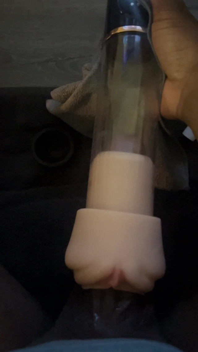 Nice Right and Right Pussy (Mr.sexytime)