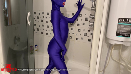 Gymrotic: Flexible acrobatic with dildo fun