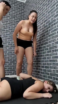 Extreme Lesbian Fight Girls