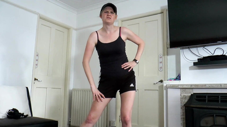 Britishmilf: Stepson Fucks Stepmom's Sweaty Ass
