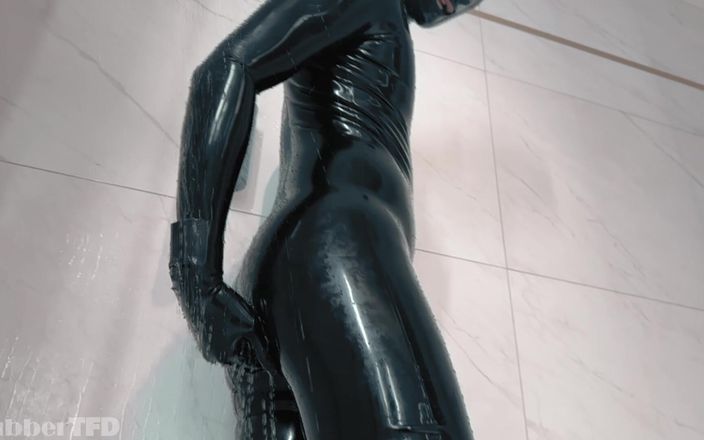 RubberTFD: Afterplay, douche, collection d’hôtel