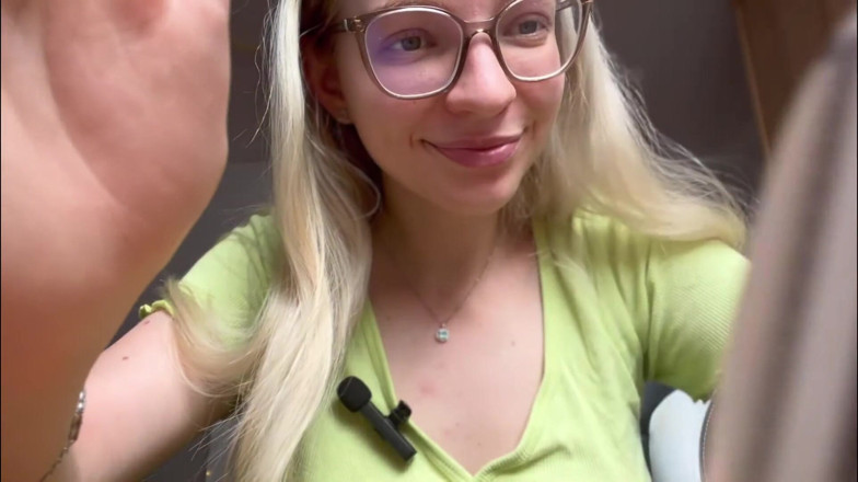 Goddess_Bella_Rae: เปลี่ยนคุณให้กลายเป็นสวมบทบาทน้องสาว Asmr สาว