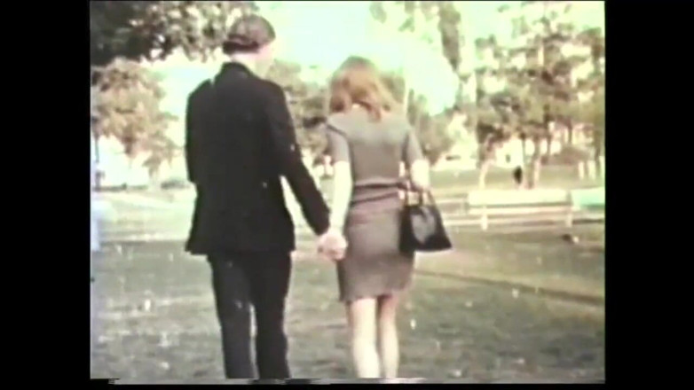 Vintage Usa: John Holmes en el país de las maravillas con coños...