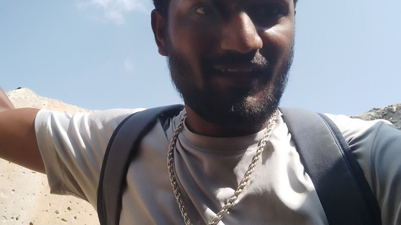 KUMBHA MANOJ KUMAR: Bombaj v Bombaji čištění koupelny