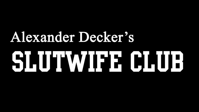 Slutwife Club: Une salope masquée dans une séance de gorge profonde soumise