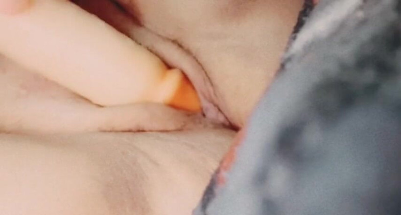 Averystar: Teen playing with tight pussy after college
