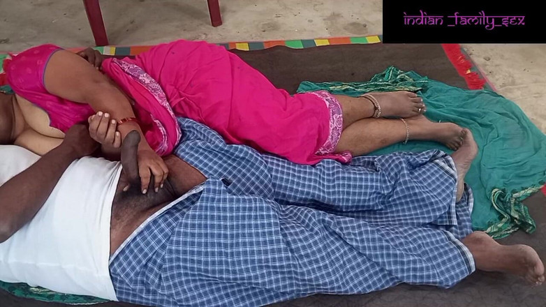 Indian IFS: La matrigna tenta il figliastro al mattino presto