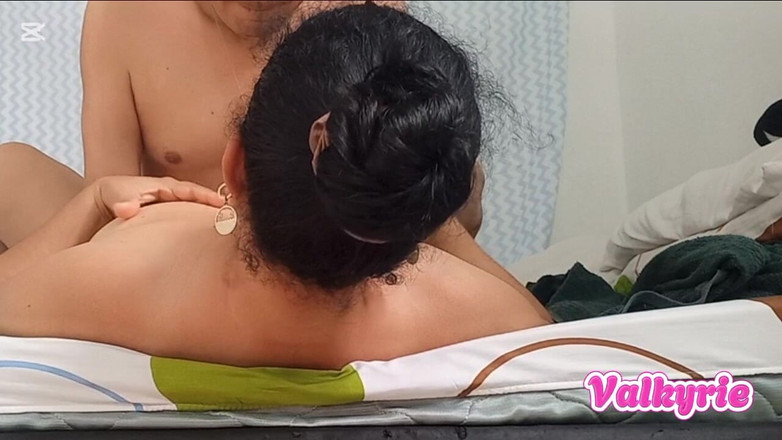 Valkyrieandluigy: Vacker flickvän knullad