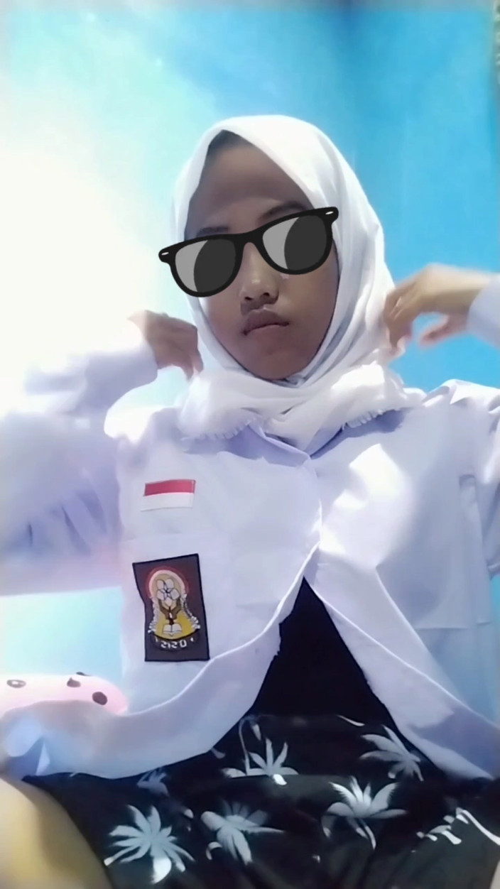 Jilbab69: Jilbab pulang sekolah, sange, masturbasi sampai memek be basah