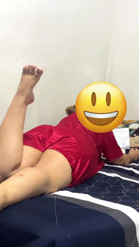 Questa Bellissima Donna Entra Nella Mia Stanza Con Un Vestito Corto