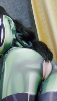 JOI: una tossica froppy ti aiuta a venire per lasciarla sola