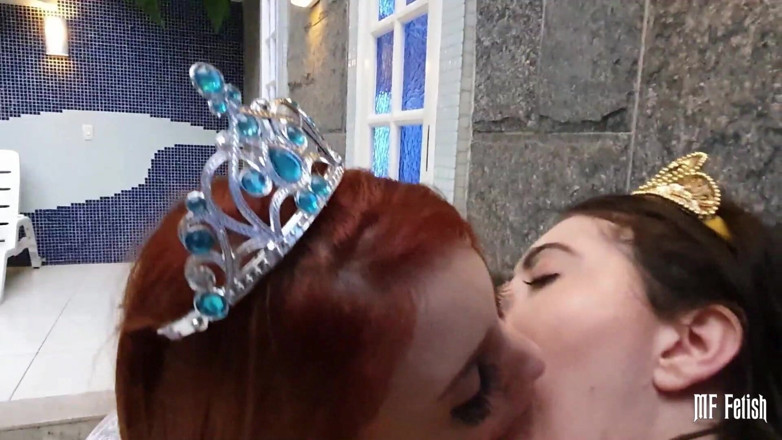 Sapphic Latinas: Prințese fierbinți din visele tale