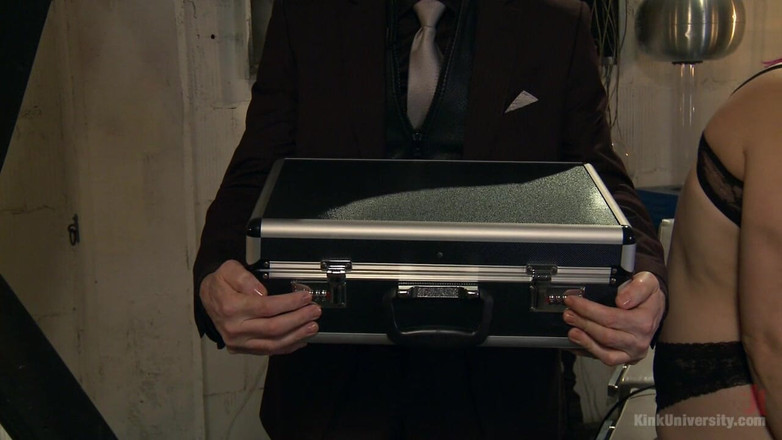 Kink University: Violett trollstav elektriskt spel