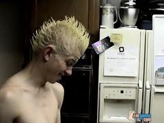 Toegasms: सीधे लड़कों के साथ गन्दा पैर मज़ा