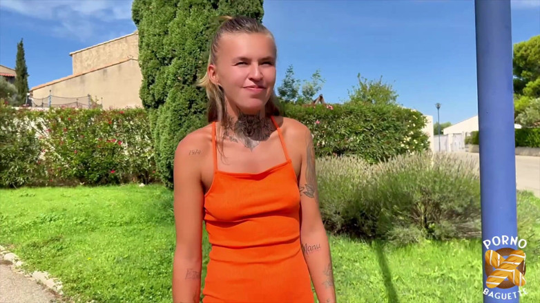 Porno Baguette: Mélanie, Beautiful Blonde, Wants to Get Fucked Really Hard