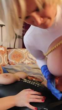 Siri pornostar scopata con cinturino da Alex Chance!