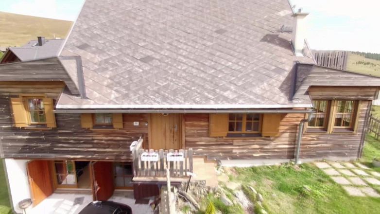 Deutschland Porno X: Kitty Blair vs Coco Kiss - dupla penetração em êxtase