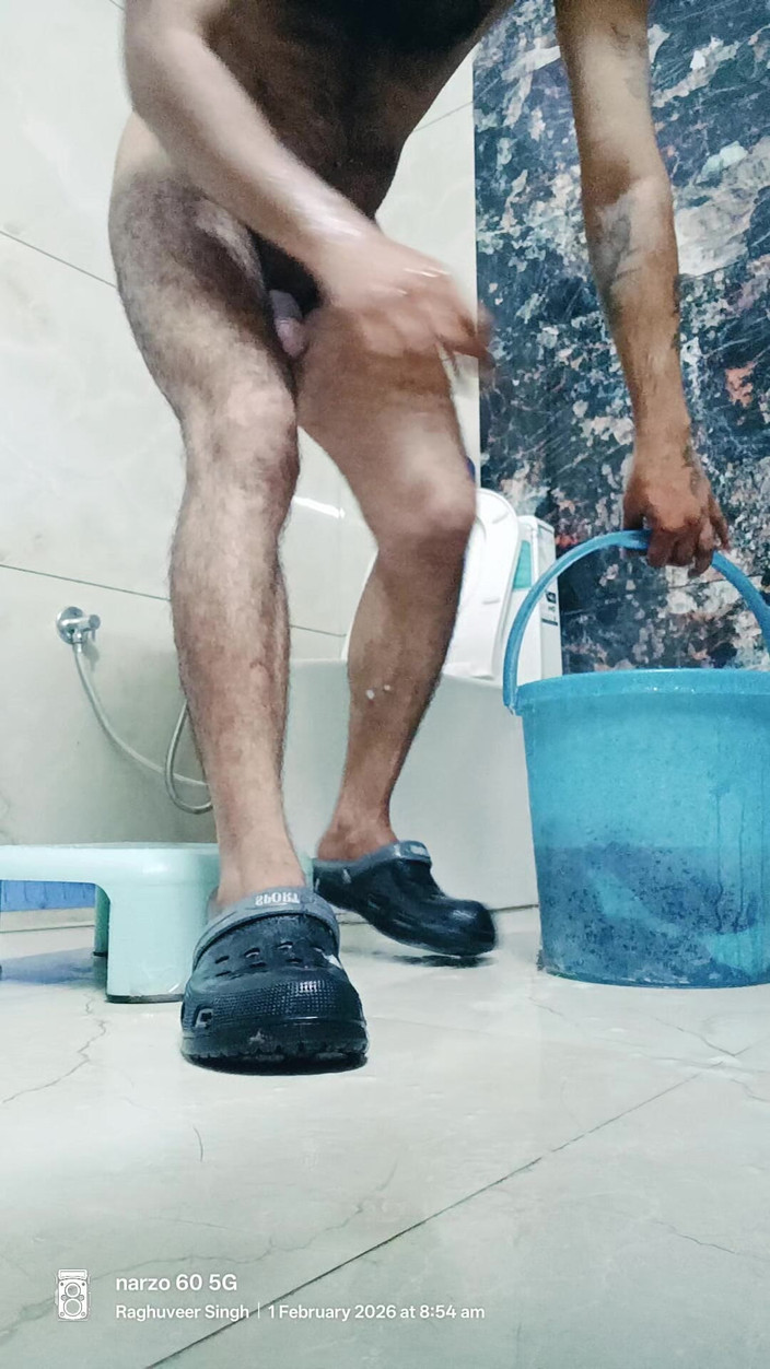 Rajasthani-old-lover: Une desi se masturbe