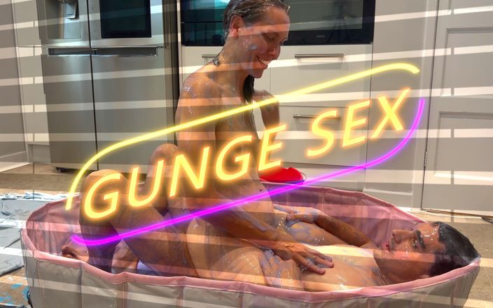 Wamgirlx: Sex v Gunge - extrémní wam šukání