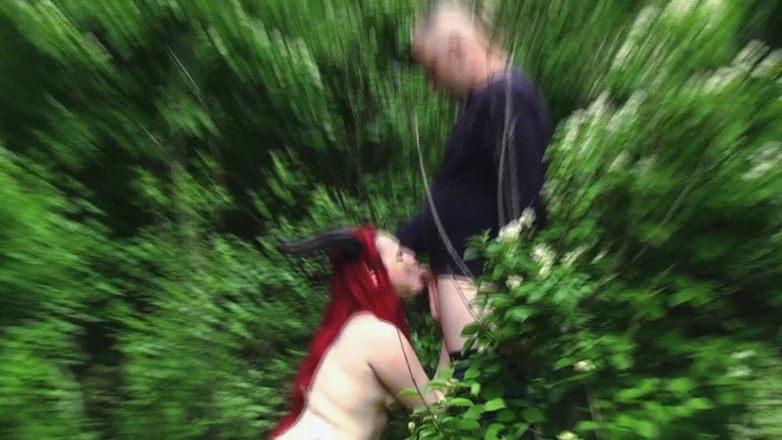 Christa Hell official: Atrapado en el bosque durante el sexo con una ninfa