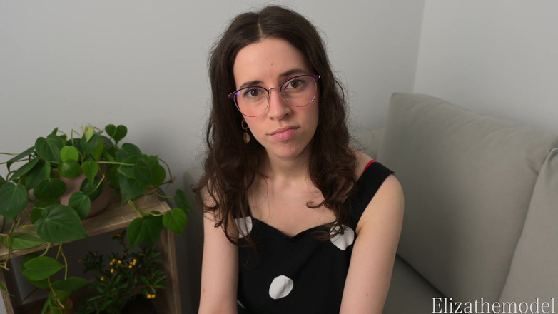 ElizaTheModel: Kızgın üvey annenin aşağılayıcı cezası