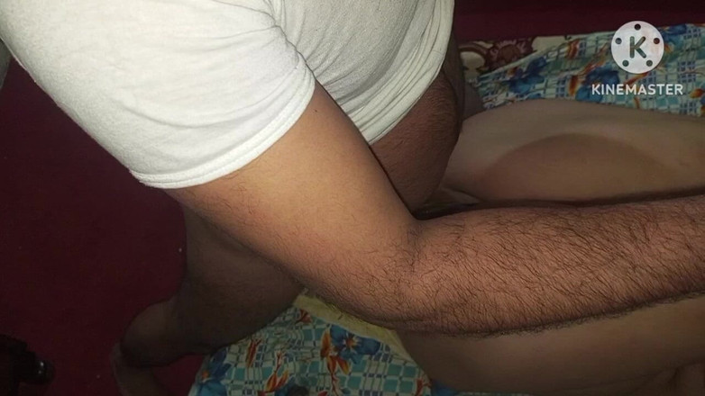 Lubnawife: XXX 德西继女被继父惩罚，她在大学考试中以 clear hi